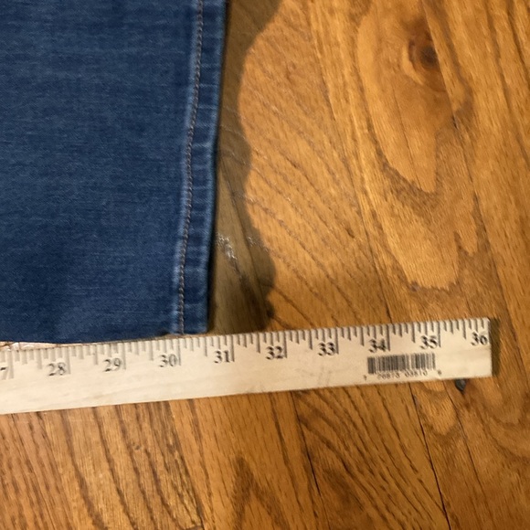 Stylish Seven7 Blue Women's Jeans Capris size 14 W - Picture 5 of 6